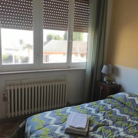 Gasthuis La Casa Di Ana 1 Ancona